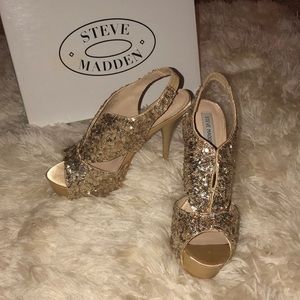 Sparkly gold sequin stilettos